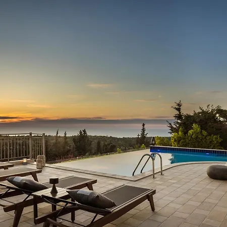 Luxury Karmaniolos Kefalonia Willa